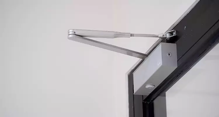 Screen Door Closer Installation in Hollywood, FL