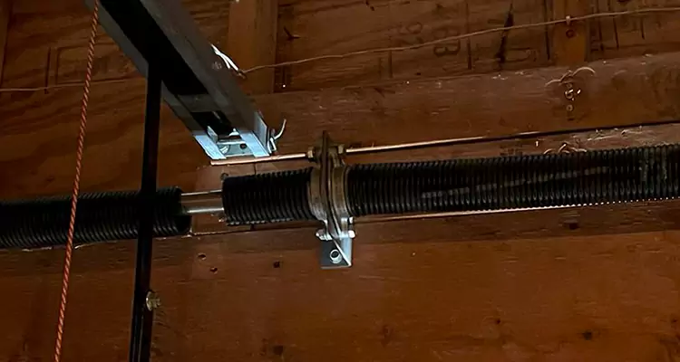 Garage Door Lift Cable Replacement in Hollywood, FL