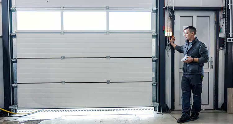 Modern Overhead Door Repair in Hollywood, FL