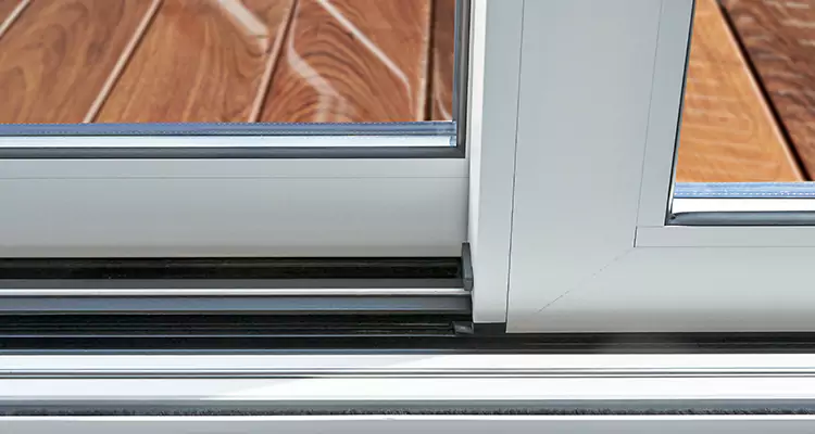 Patio Doors Leaking Water Issue Repair Services in Hollywood, FL