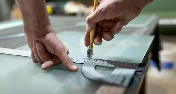 Glass Scratch Repair in Hollywood, FL