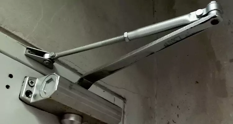 Door Closer Parallel Arm Installation in Hollywood, FL