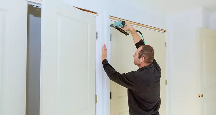 Top Rated Door Fixing ServiceFixing Garage Door Track in Hollywood, FL