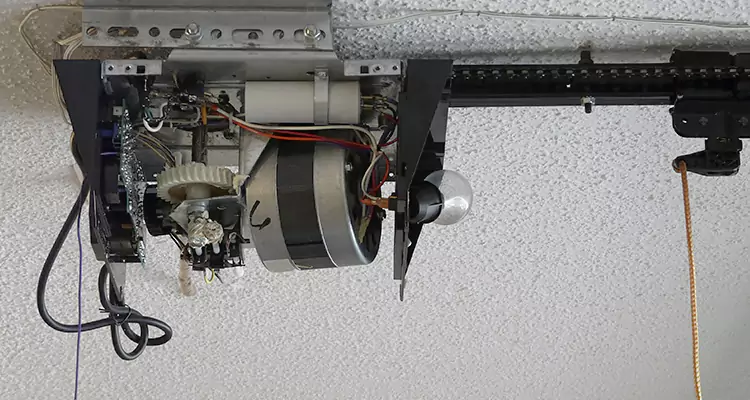 Garage Door Motor Replacement in Hollywood, FL