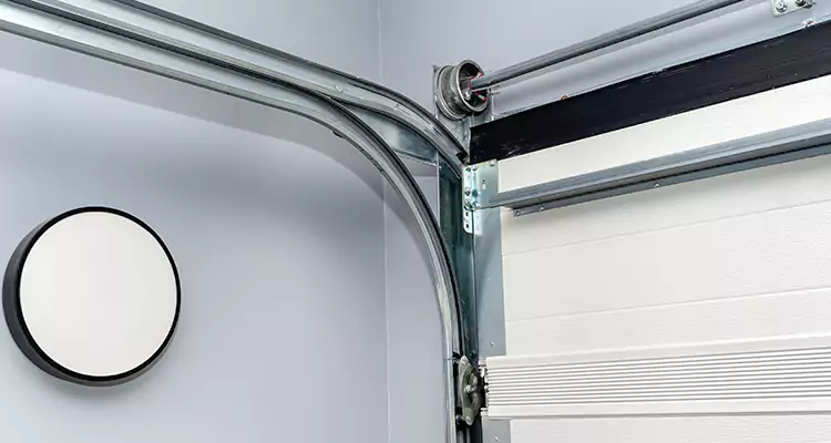 Garage Door Cable Repair Cost in Hollywood, FL