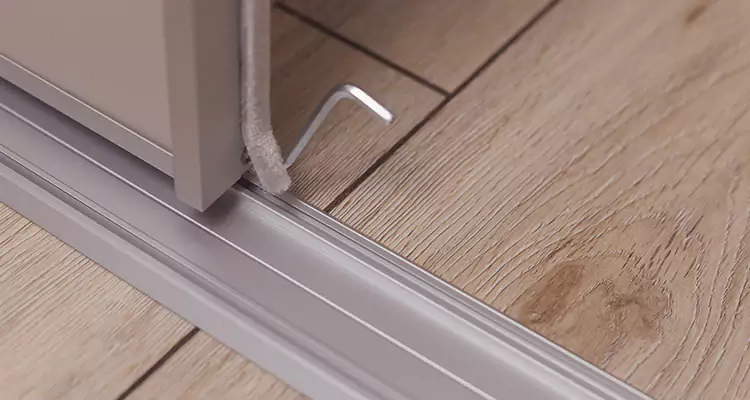 Squeaky Sliding Door Repair in Hollywood, FL