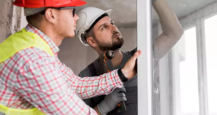 Sliding Patio Door Sticking? Expert Repair in Hollywood, FL.