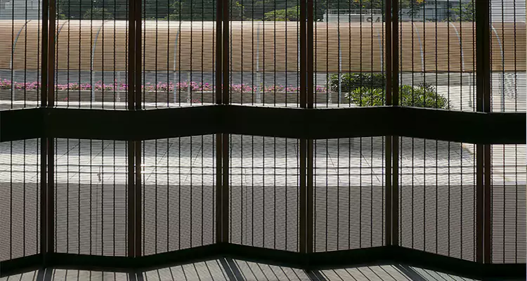 Front Screen Door Repair in Hollywood, FL